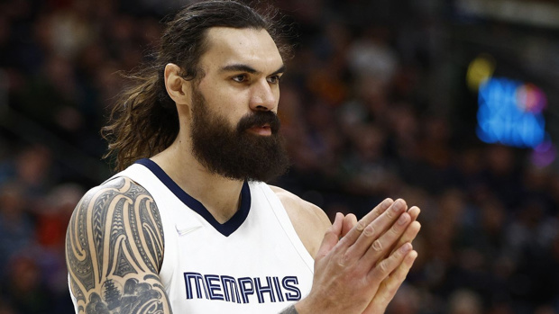 Steven Adams' humble act at Auckland airport leaves fans in awe - NZ Herald