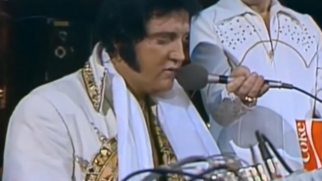 Elvis Presley Unchained Melody with never seen before intro and in the best  quality ever!