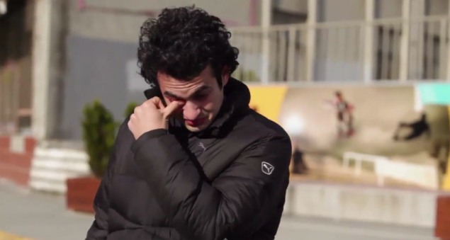 A Beautiful Clip: Hearing Hands