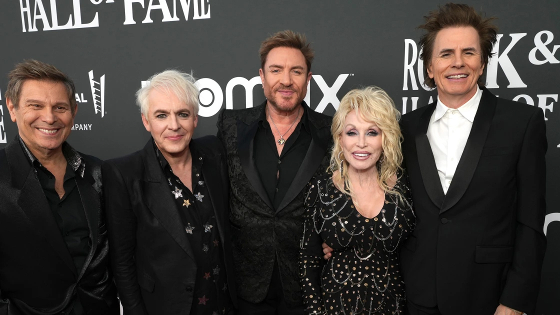 Dolly Parton adorably crashes Duran Duran's Rock & Roll Hall of Fame interview
