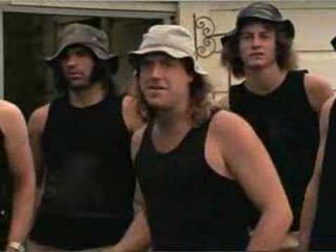 Fred Dagg Down On The Farm