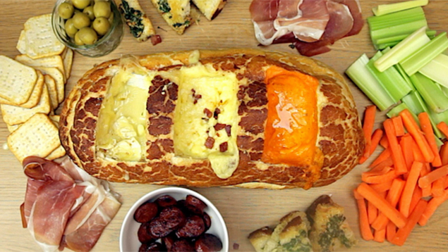 3 Cheese Fondue Bread Boat Recipe