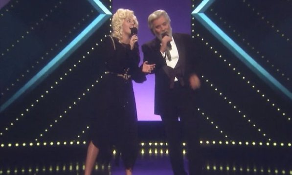 Miley Cyrus and Jimmy Fallon: Islands in the Stream