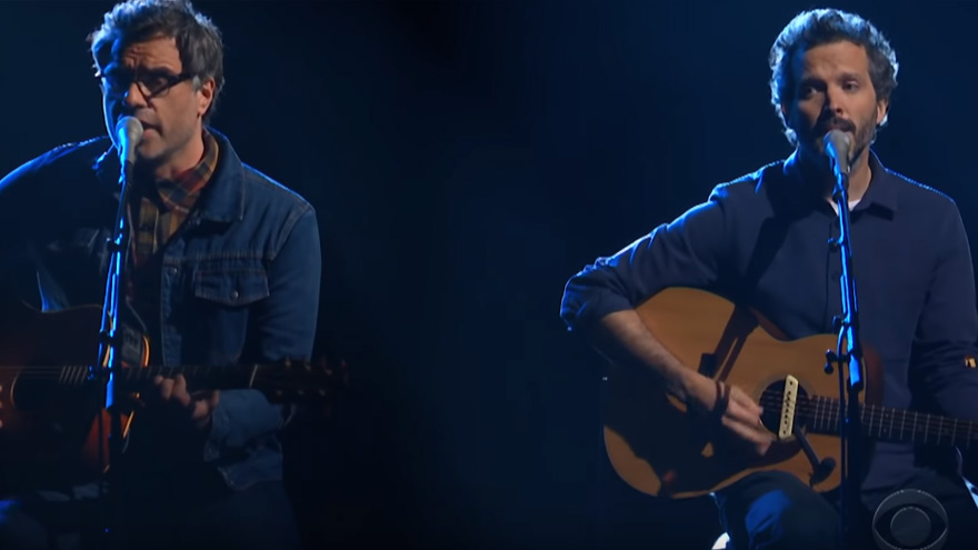 Flight Of The Conchords perform 'Father and Son' 