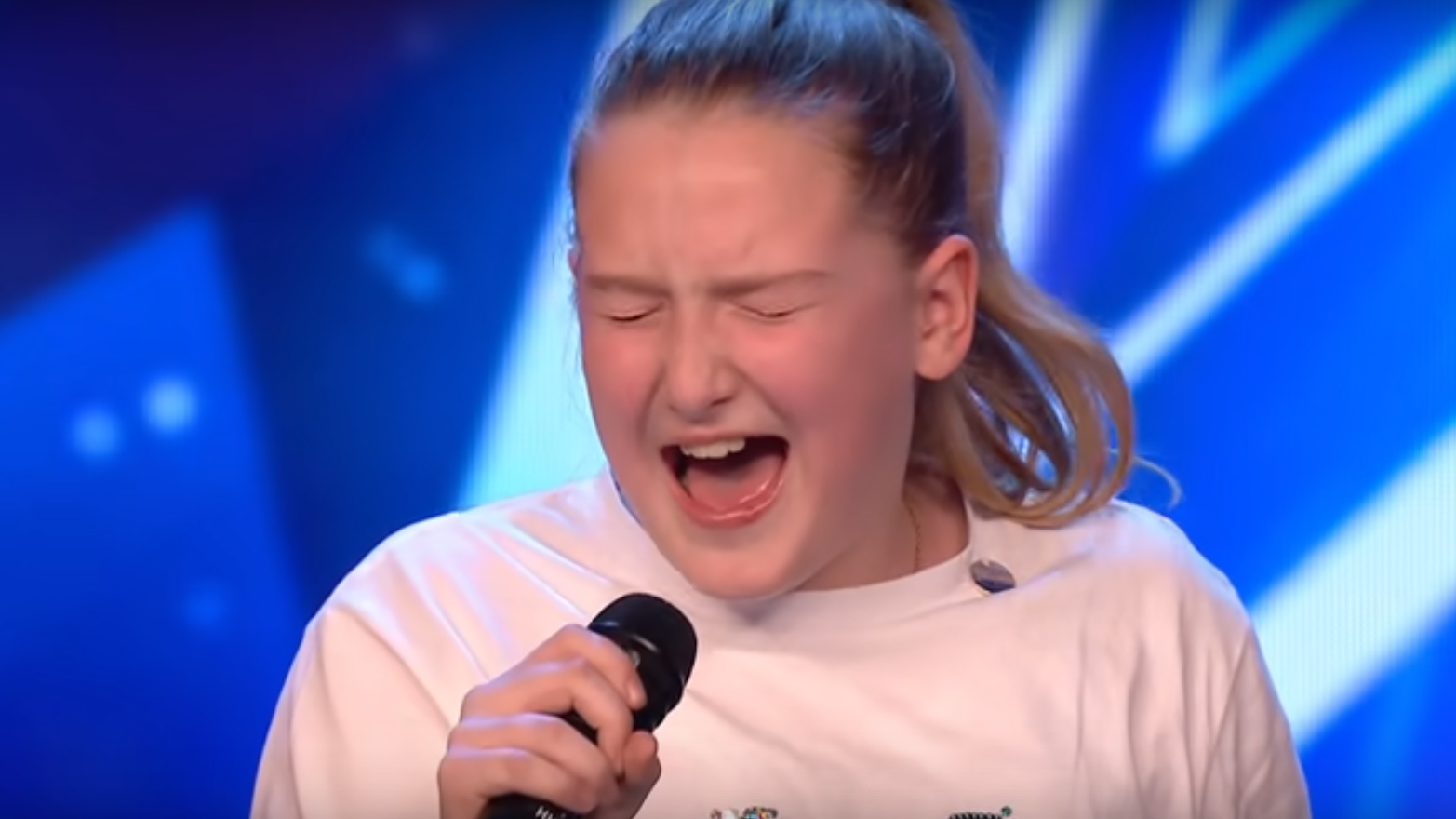 10-year-old wows Britain's Got Talent judges with her powerhouse performance