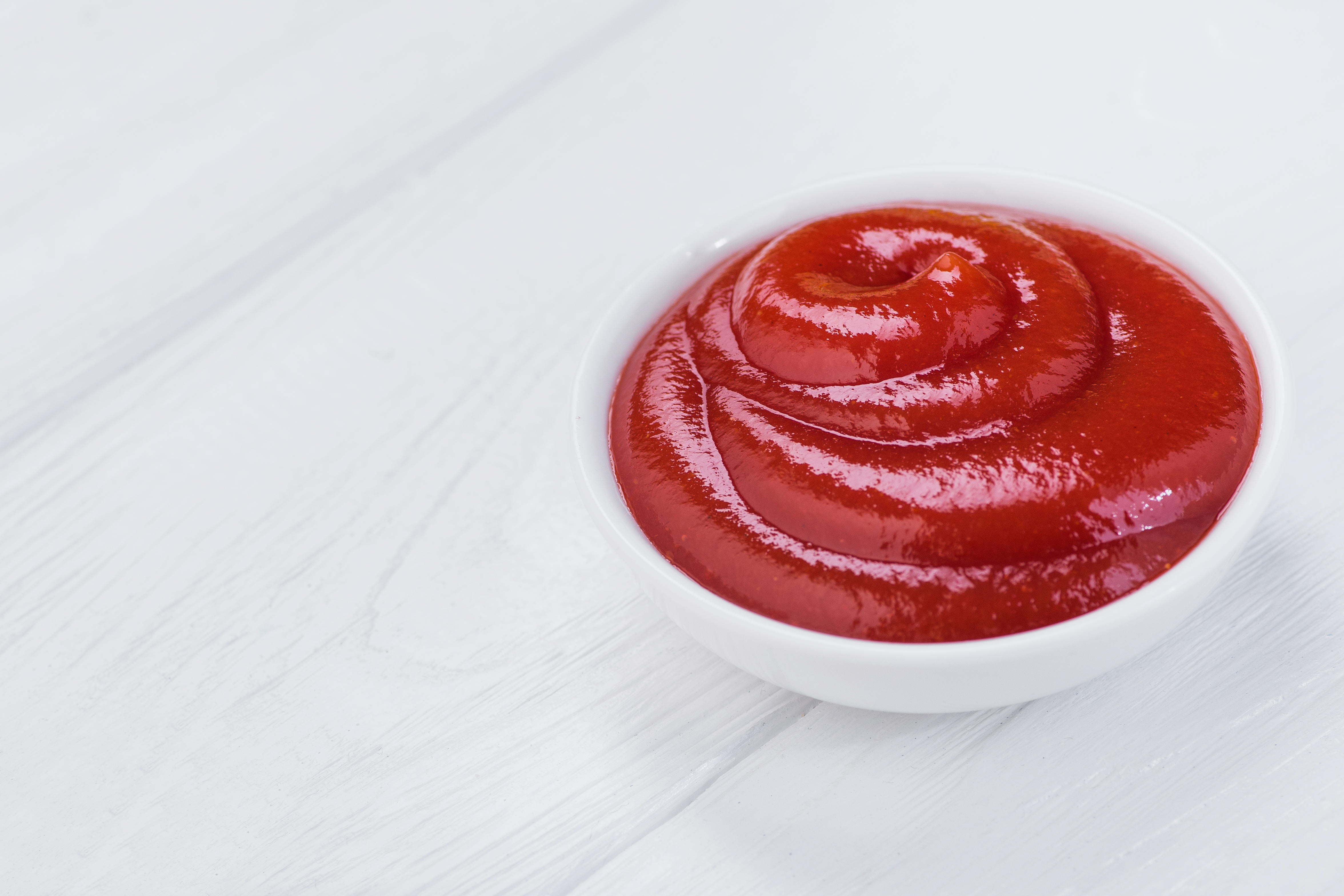 Ketchup: It contains only 15 calories per tablespoon and it’s high in the antioxidant lycopene and vitamins A and C. Avoid brands with high-fructose corn syrup.