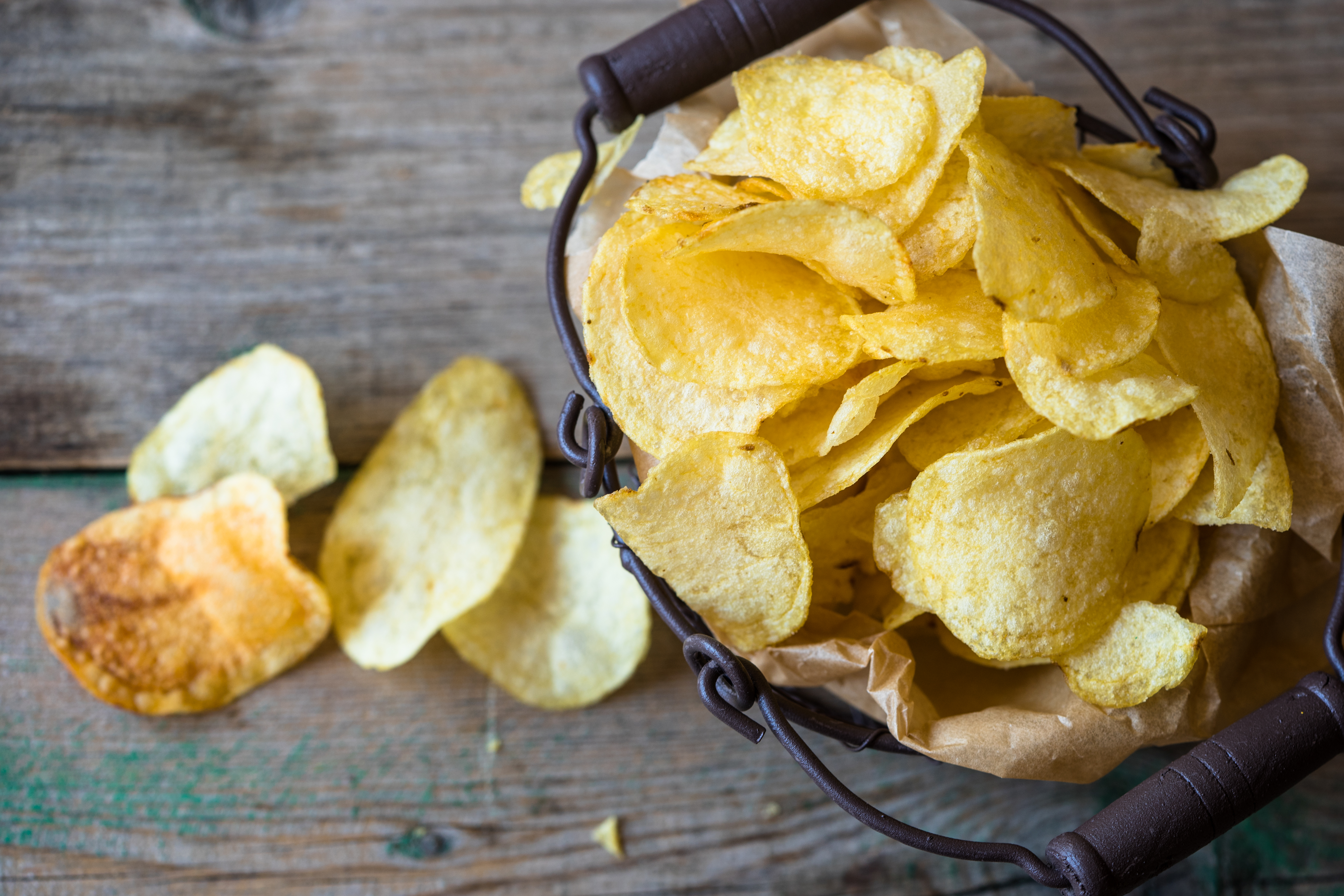 Potato chips: Baked chips are the best option, but if they don’t quite curb your craving, look for chips fried in healthy oil, like sunflower oil or soy oil. Opt for low-sodium.