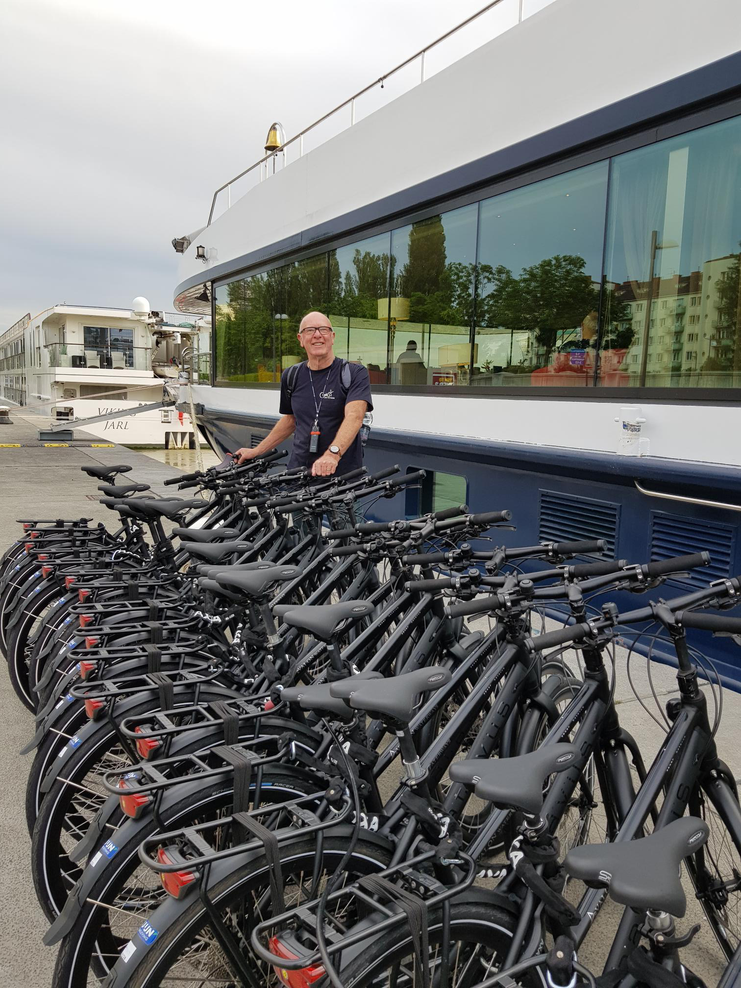 Ready to tackle Vienna by bike. Such a great way to see this beautiful city!