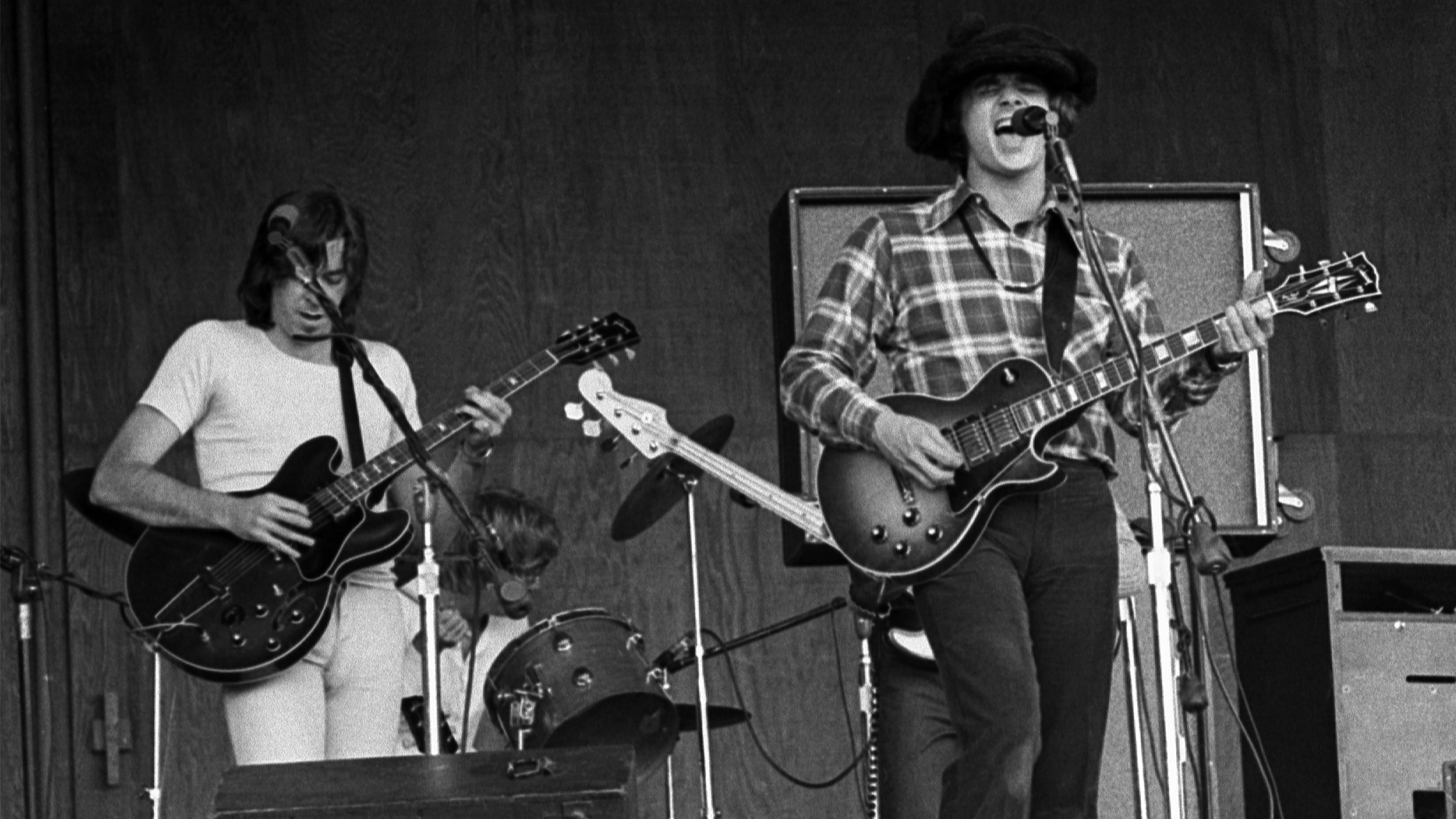 A new unheard song recorded by Steve Miller Band in 1973 has been released!