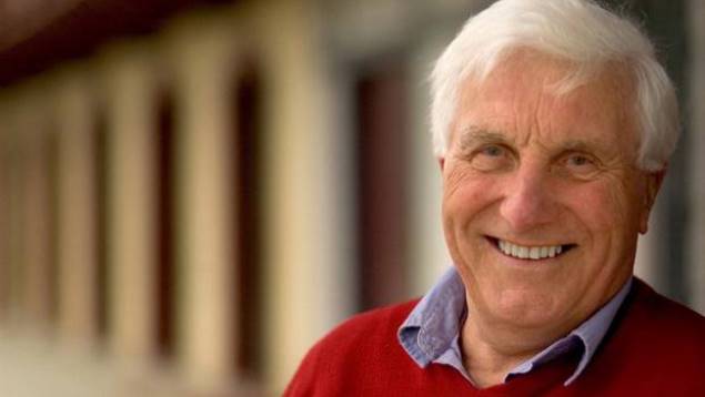 NZ acting legend Ray Henwood has died