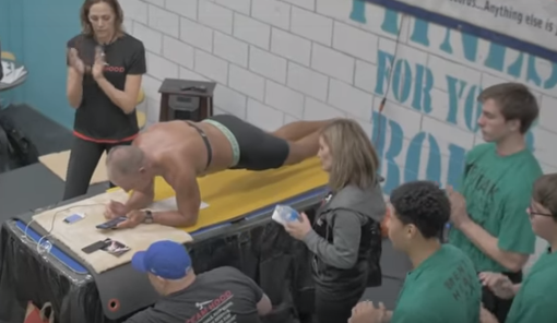 U.S. Marine sets new planking world record!