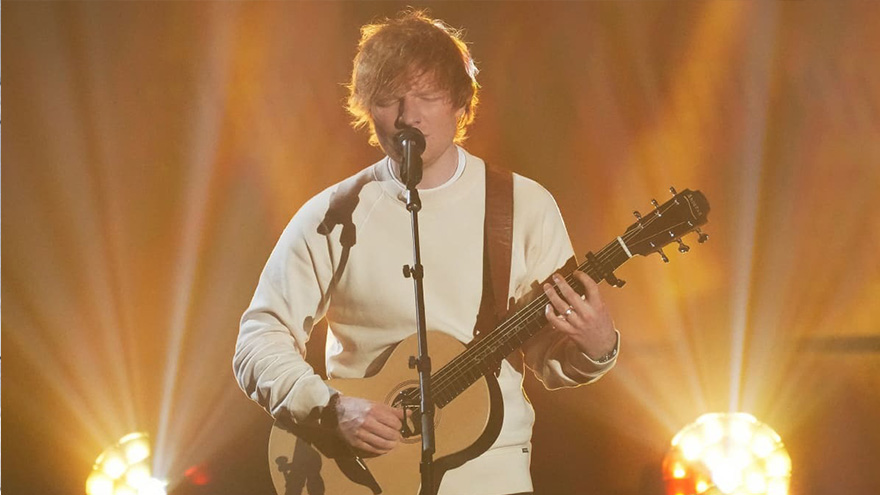 Ed Sheeran performs acoustic version of “Eyes Closed” on ‘American Idol’
