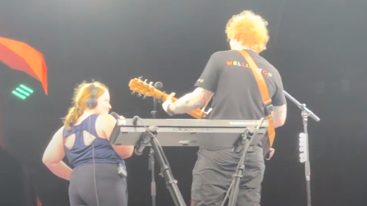Ed Sheeran welcomes young Kiwi fan on stage to help him sing 'Galway Girl' in Wellington