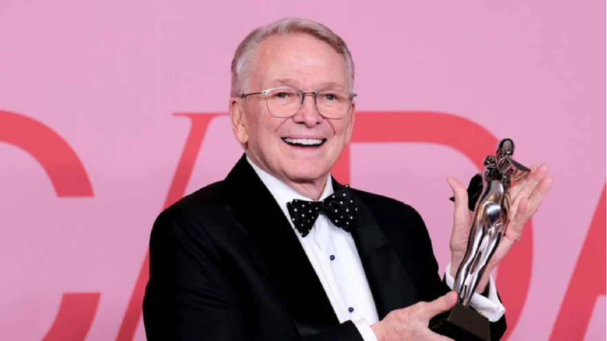 Sir Elton John leads Bob Mackie tributes after death of legendary Hollywood costume designer