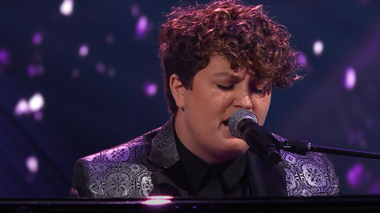 Contestant wows Canada's Got Talent judges with stunning stripped-back piano cover of Tina Turner's 'The Best'