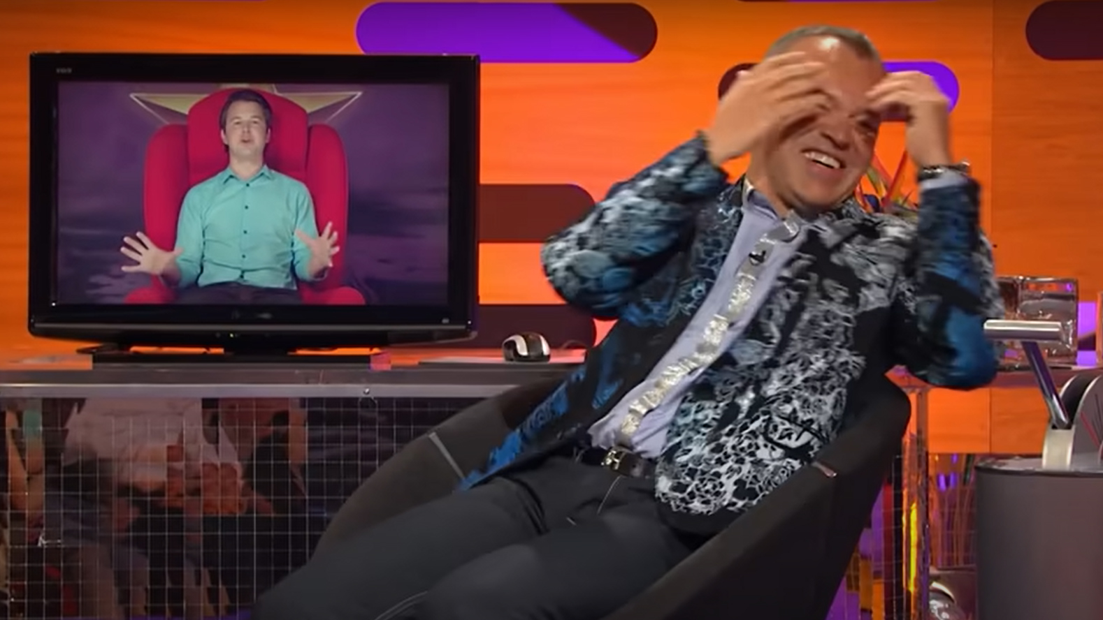 Graham Norton shares hilarious compilation of his favourite Kiwi stories on the Red Chair