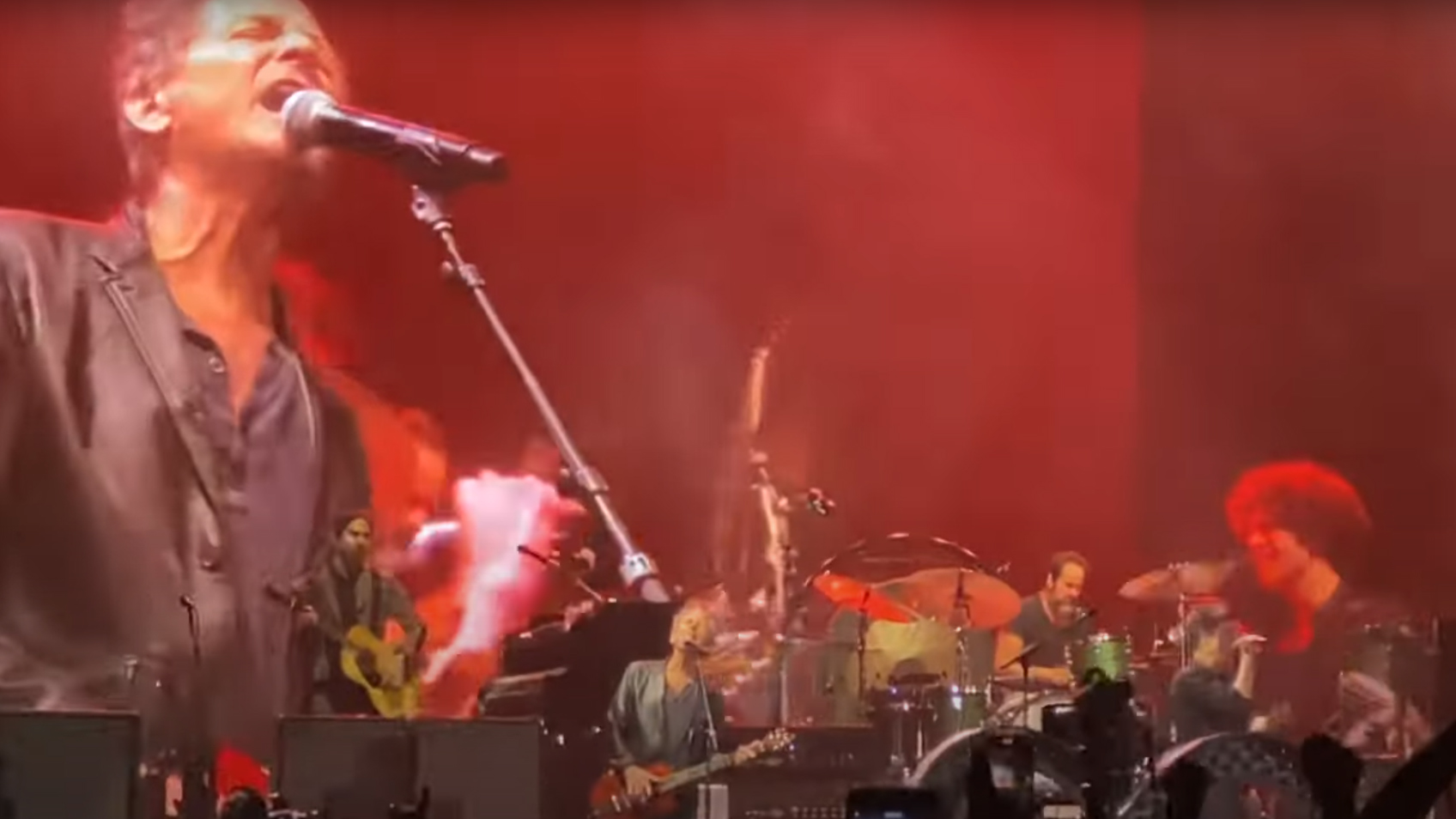 Lindsey Buckingham joins The Killers for rendition of 'Go Your Own Way'