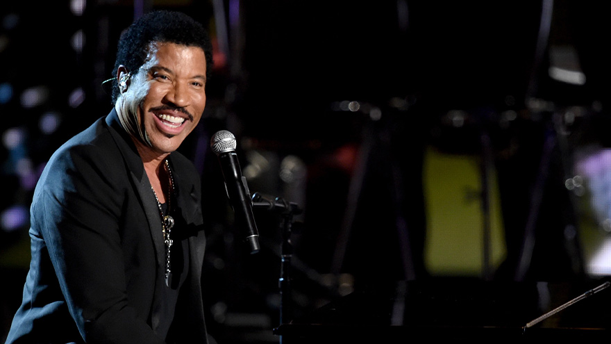 Lionel Richie 'hospitalised in the ICU' after concert