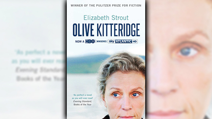 Stephanie Jones: Book Review - Olive Kitteridge by Elizabeth Strout