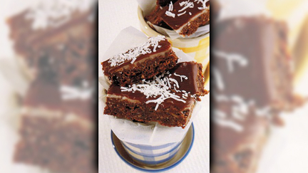 Allyson Gofton - Made with Love: Lunch box treats