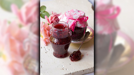 Allyson Gofton - Pretty Preserves