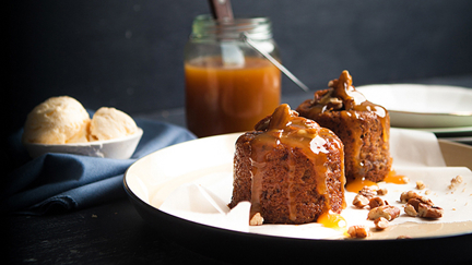 Sticky date pudding with toffee sauce recipe
