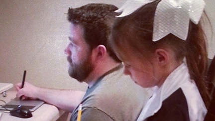 This Pic Of A Father Daughter Moment Created Accidental Optical Illusion