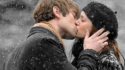 The Real Reason We Close Our Eyes When We Kiss