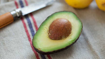 Life Hack: How To Ripen An Avocado In Minutes
