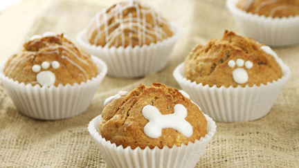 Your pooch will love this "pupcakes" recipe