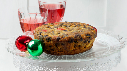 Miraculous three-ingredient Christmas cake