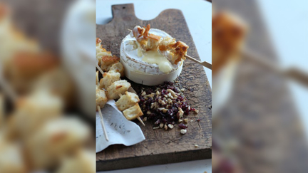 Allyson Gofton - Hot camembert with cranberries and roasted hazelnuts