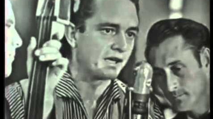Rare clip of Johnny Cash: I Walk The Line