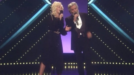 Miley Cyrus and Jimmy Fallon: Islands in the Stream