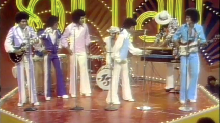 Dancing Machine, Jackson Five. Michael does The Robot!