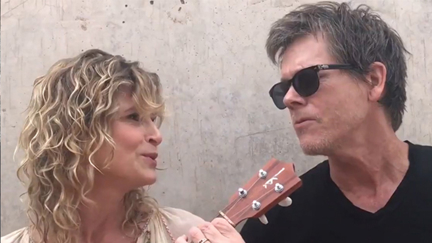 Watch Kevin Bacon and Kyra Sedgwick's adorable 30th anniversary duet