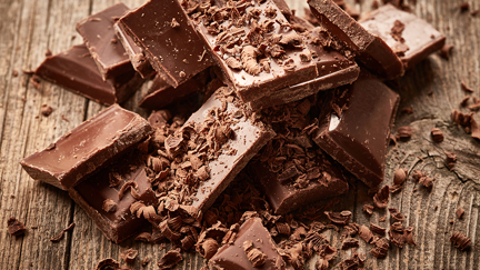 Eating chocolate every day is actually GOOD for your brain according to science