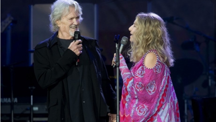 Barbara and Kris revisit "A Star is Born" live on stage!