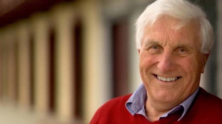 NZ acting legend Ray Henwood has died