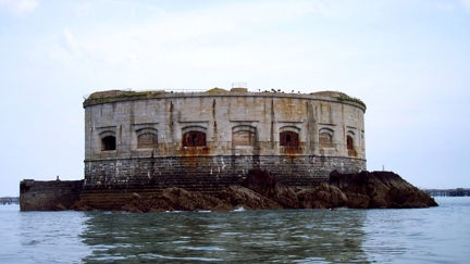 Shut Up And Take My Money: An island sea fort in Wales is for sale!