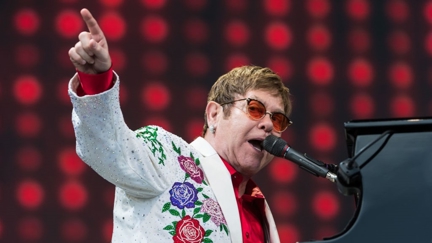 Over 200 people turned away from Elton John show due to dodgy tickets