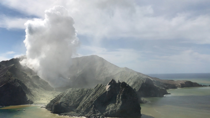 Ron Howard and Leonardo DiCaprio release the first trailer for their documentary THE VOLCANO: Rescue from Whakaari