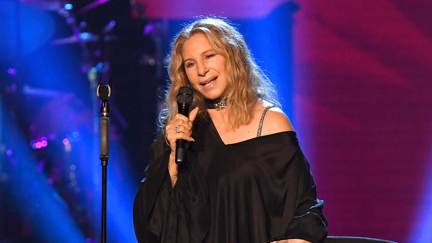 Barbra Streisand announces she's releasing a memoir