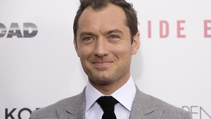 Jude Law looks "unrecognisable" as Captain Hook in Disney's new Peter Pan film