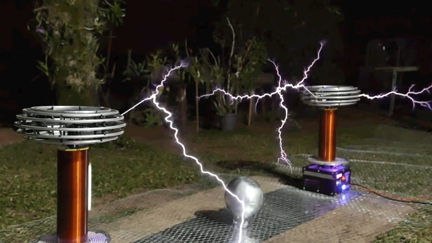 Enjoy Toto’s “Africa” Played Entirely on Tesla Coils