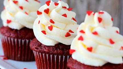 These delicious red velvet cupcakes are perfect for Valentine's Day