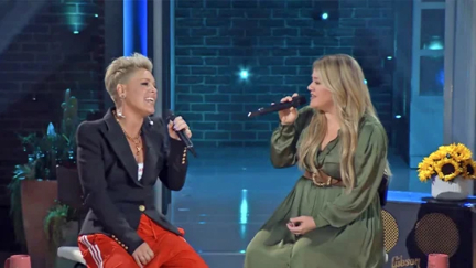 Kelly Clarkson and Pink perform powerhouse acoustic duet of ‘What About Us’ and 'Who Knew'