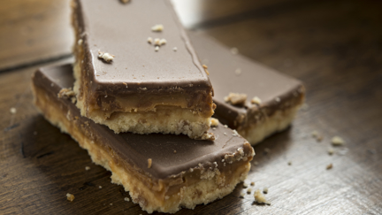 This no-bake, no-oven caramel slice recipe is perfect for Summer