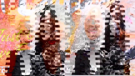 Cher celebrates ‘genius singer’ Cyndi Lauper at handprint ceremony