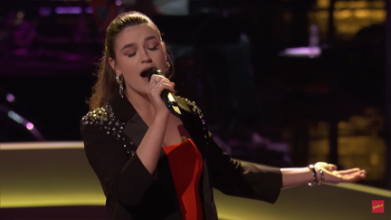 Grace West sings Dolly Parton’s “Here You Come Again” on The Voice